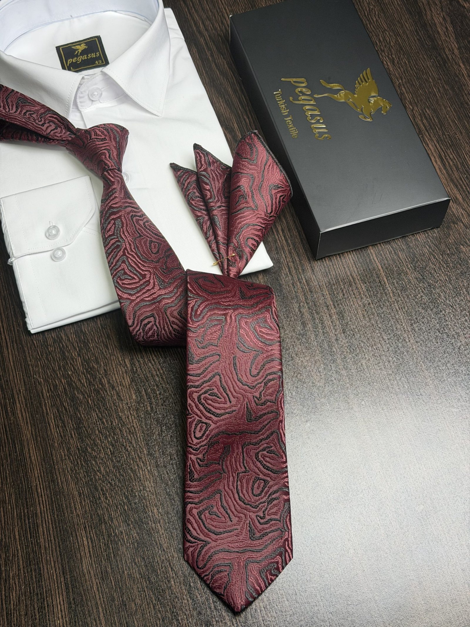 Burgundy Turkish Tie Set – 7.5 cmIncludes Matching Pocket Square & Luxury Gift Box - Image 4