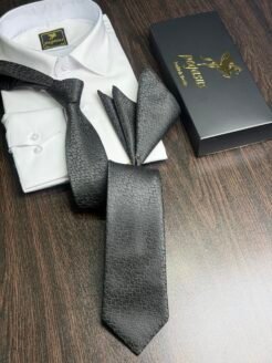 Dark Black Turkish Tie Set – 7.5 cm

Includes Matching Pocket Square & Luxury Gift Box