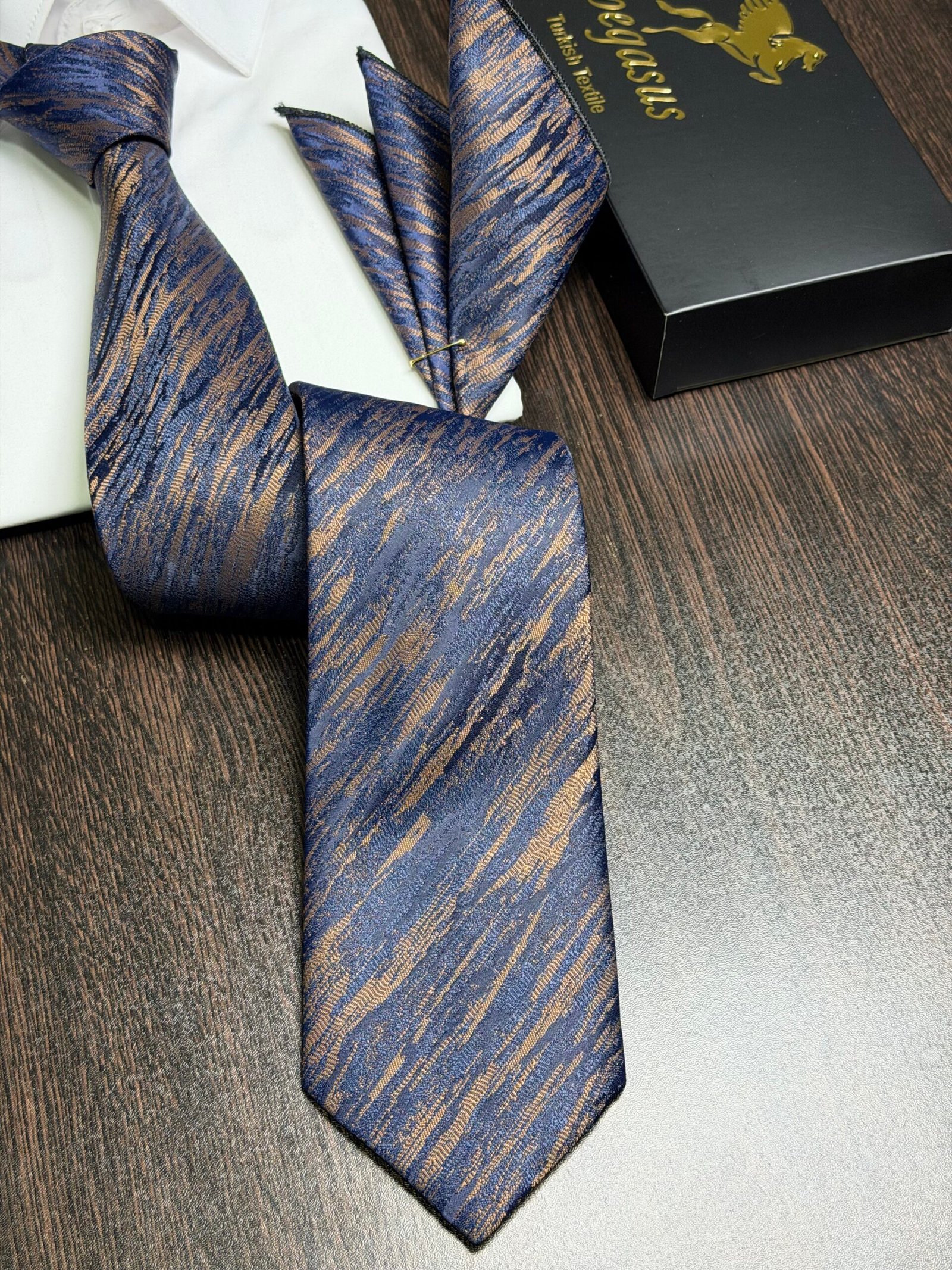 Navy& beige Turkish tie with handkerchief - 8.5 cm - Image 2