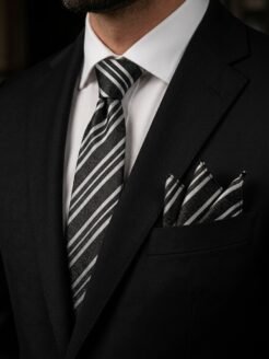01- Black Premium Turkish Tie Set 7.5 cm

Includes Matching Pocket Square & Luxury Gift Box