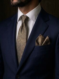 02- Luxury Beige Micro-Texture Turkish Tie Set 7.5 cm

Includes Matching Pocket Square & Luxury Gift Box