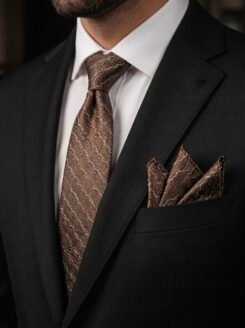 04- Beige waves Premium Turkish Tie Set 7.5 cm

Includes Matching Pocket Square & Luxury Gift Box