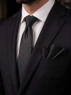 0- Dark Black Premium Turkish Tie Set 7.5 cm

Includes Matching Pocket Square & Luxury Gift Box